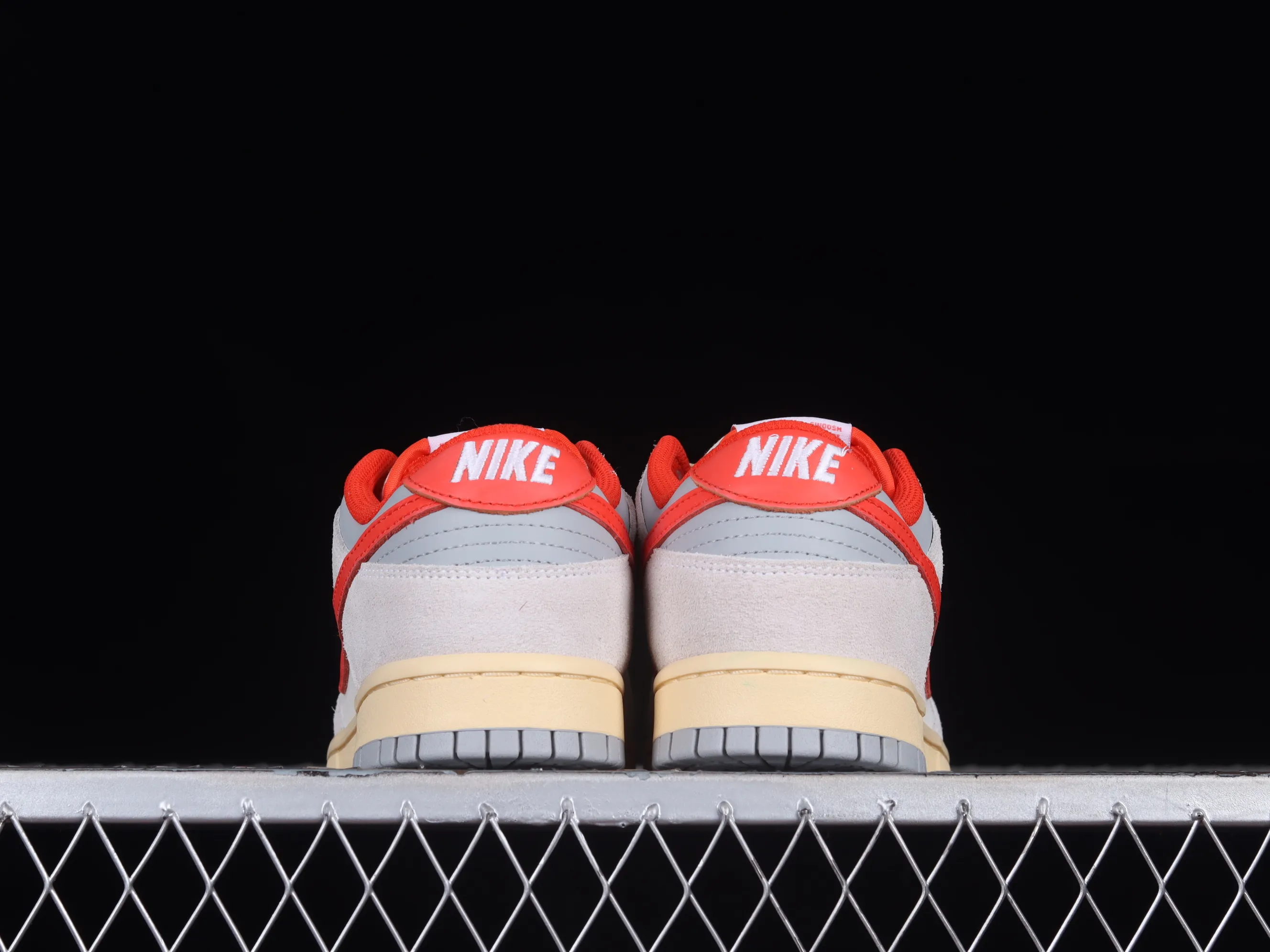 All categories Nk SB Dunk series Nk SB Dunk Low low-top sneakers Nk Dunk Low 85 "Athletic Department" 1st year gray and red color SB low-top sports and leisure sneakers FJ5429-133